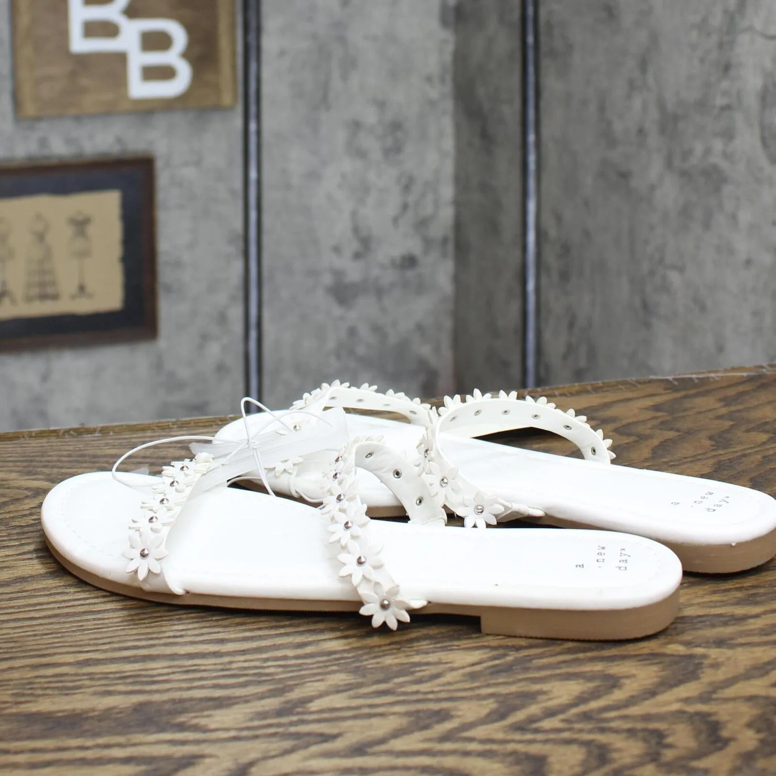 A New Day Women's Steffie Slide Sandals 89375750 White 9M