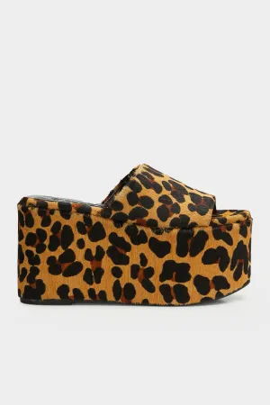 Blackout Slide Platform in Cheetah Scramble