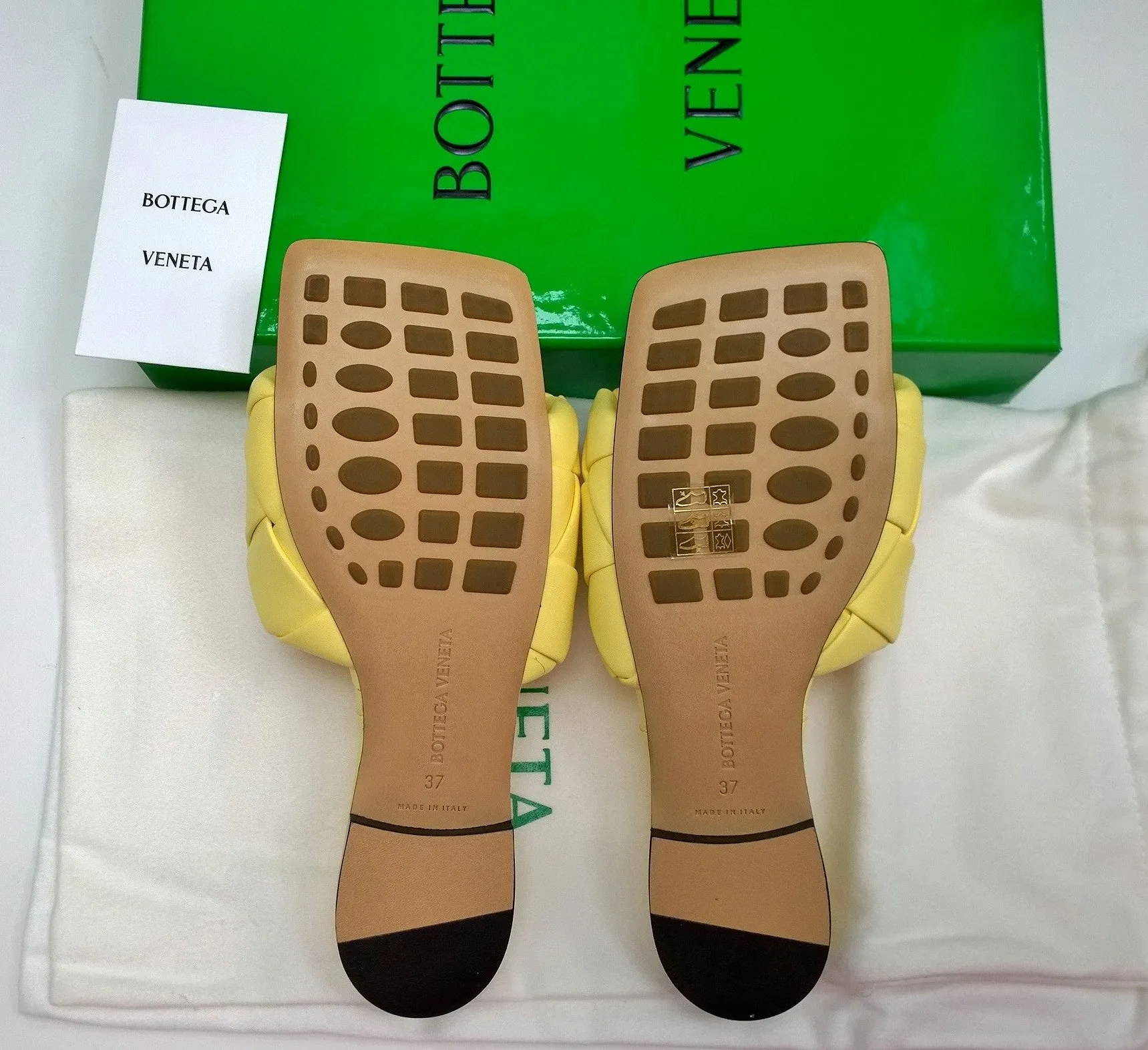 Bottega Veneta BV Lido Leather Slide Sandals in Lemonade Pale Yellow