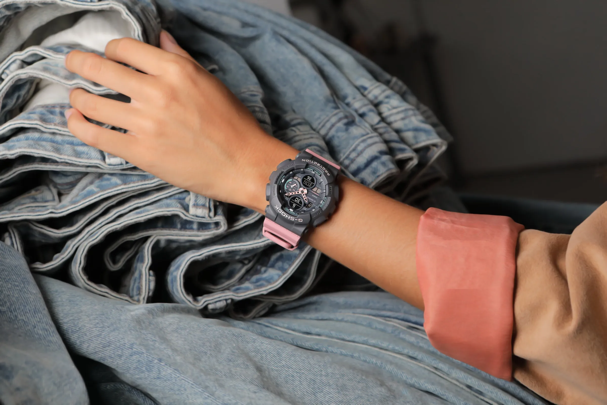 Casio G-Shock GMAS140-4A Peach Pink Womens Watch 90's Colors