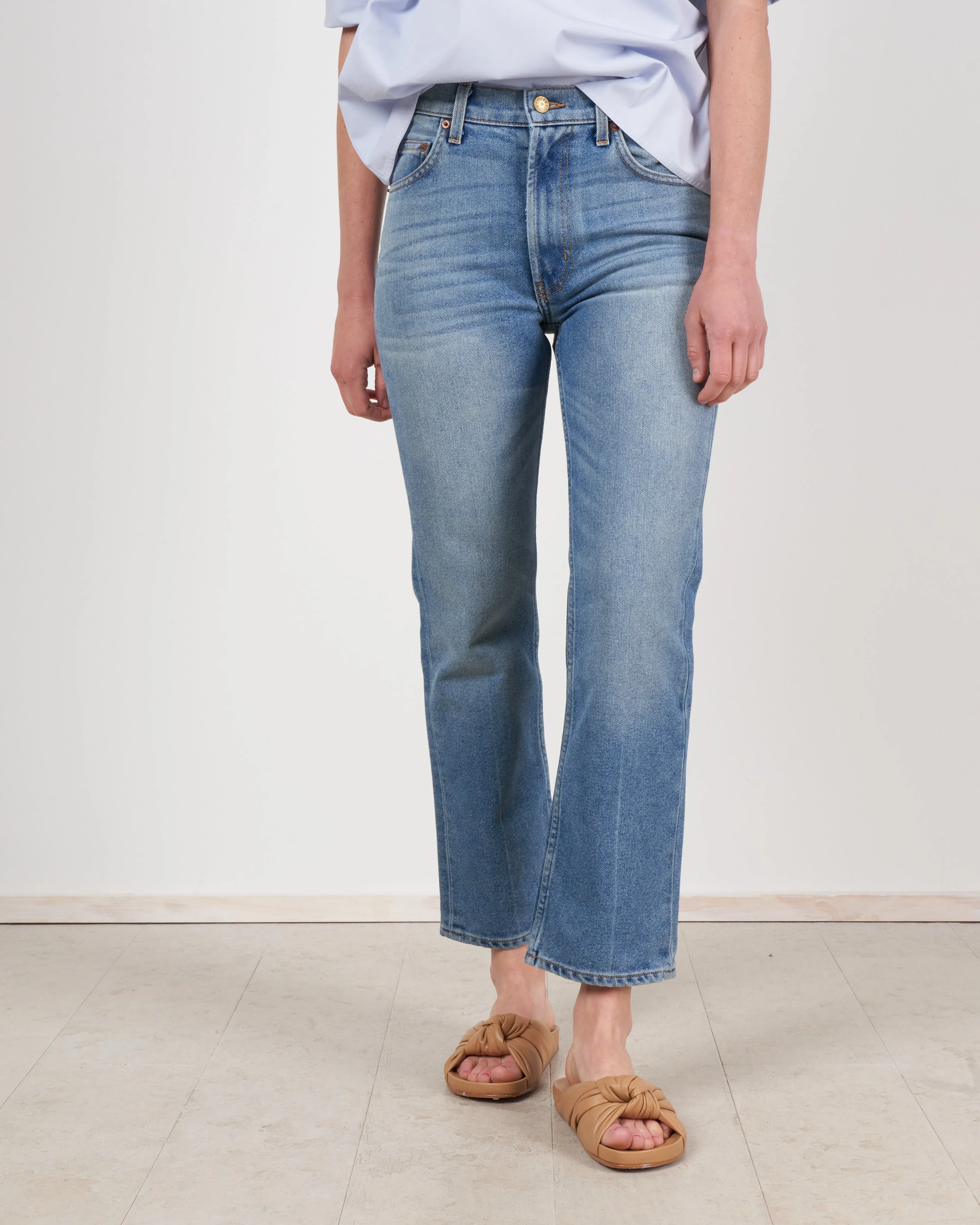 field mid rise kick - faded indigo