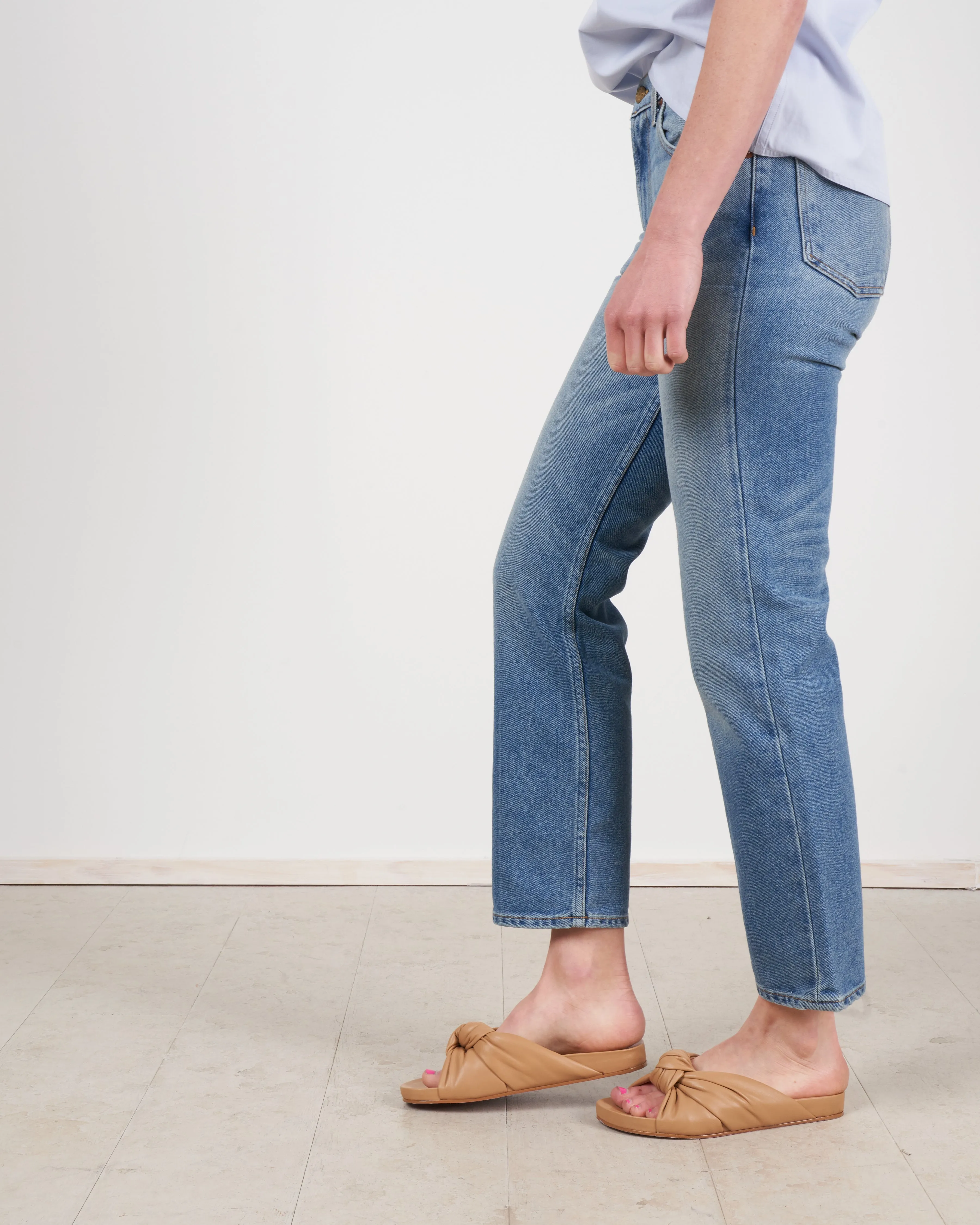 field mid rise kick - faded indigo