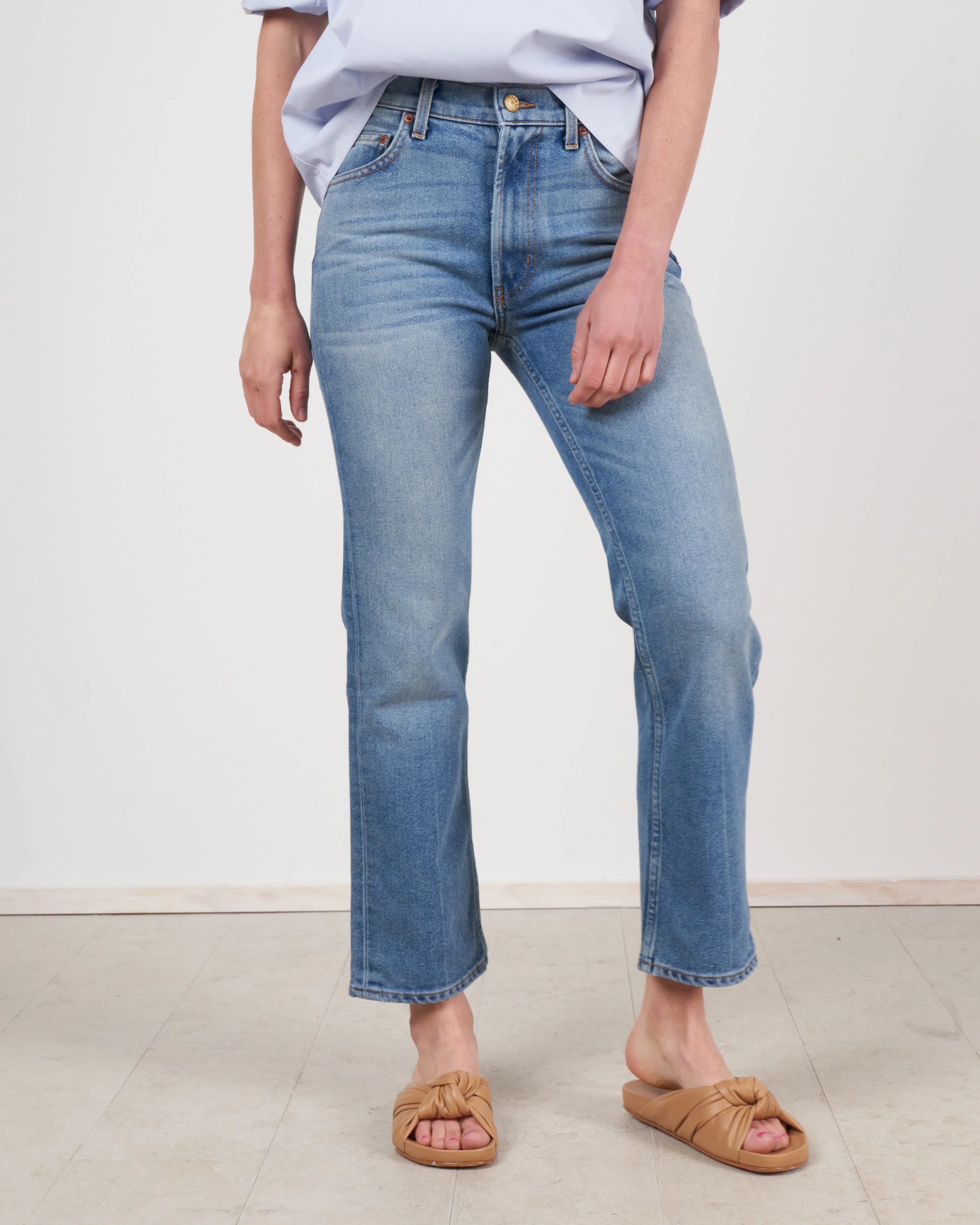 field mid rise kick - faded indigo