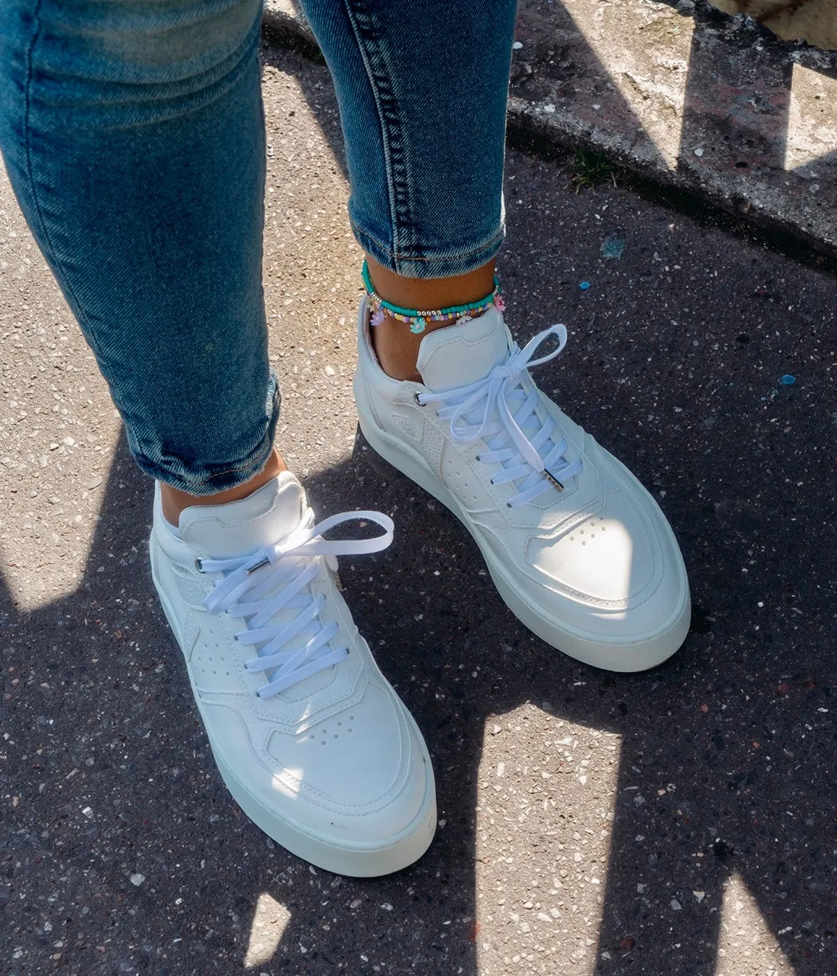 Mateo Unisex Biosourced & Recycled Low Sneakers | White