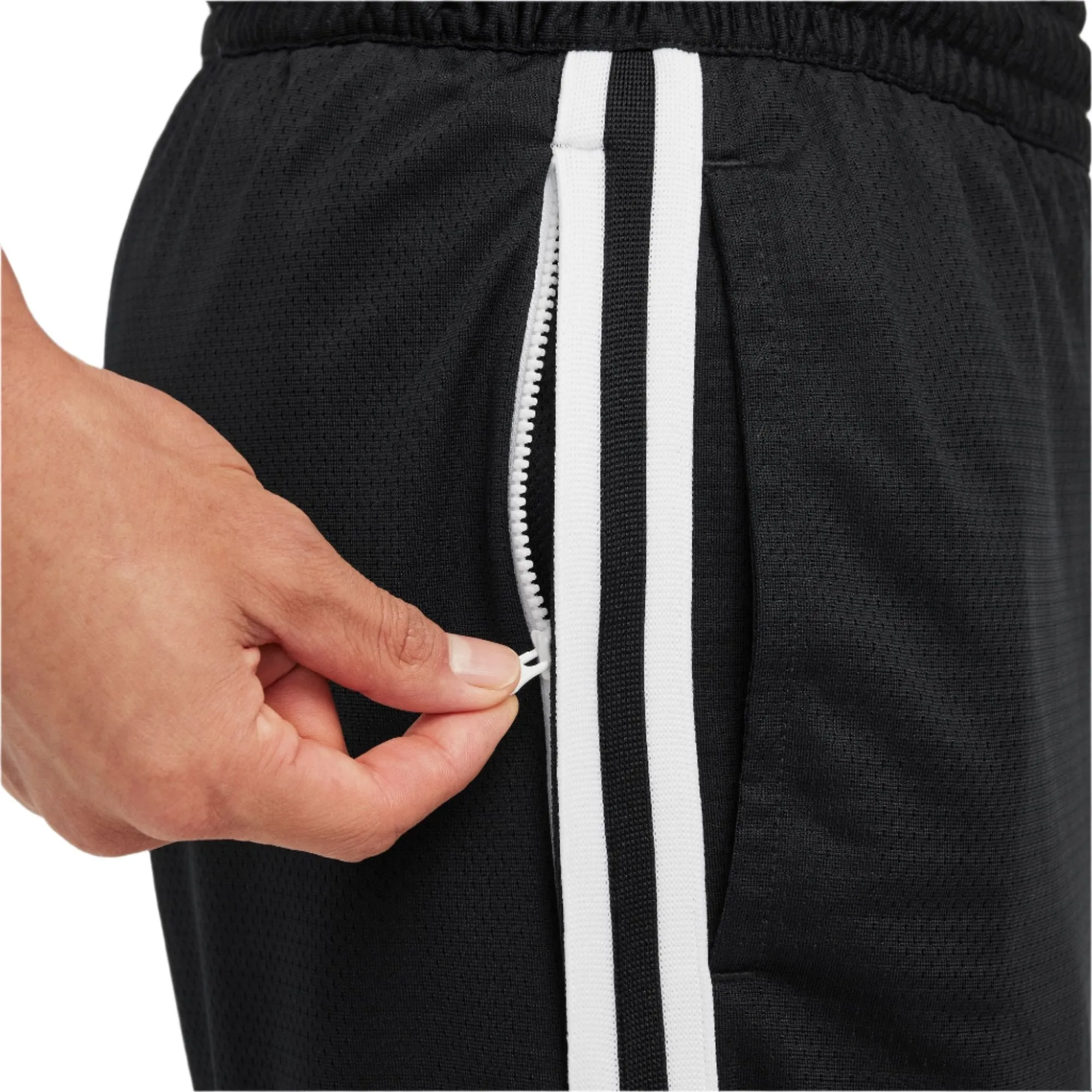 Nike Men DNA Dri-FIT 6" Basketball Shorts | FV4934-010