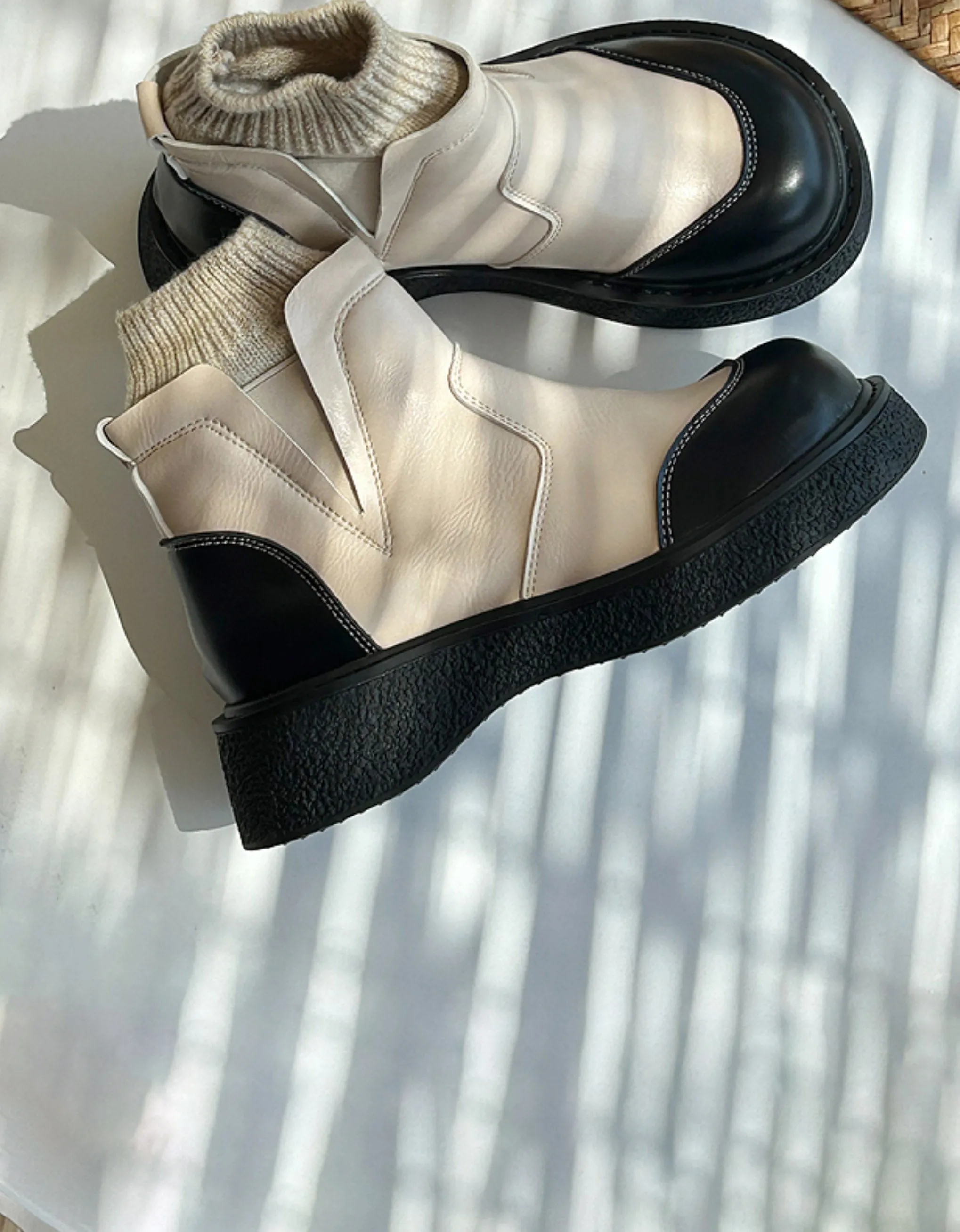 Retro Leather Wide Toe Box Winter Boots