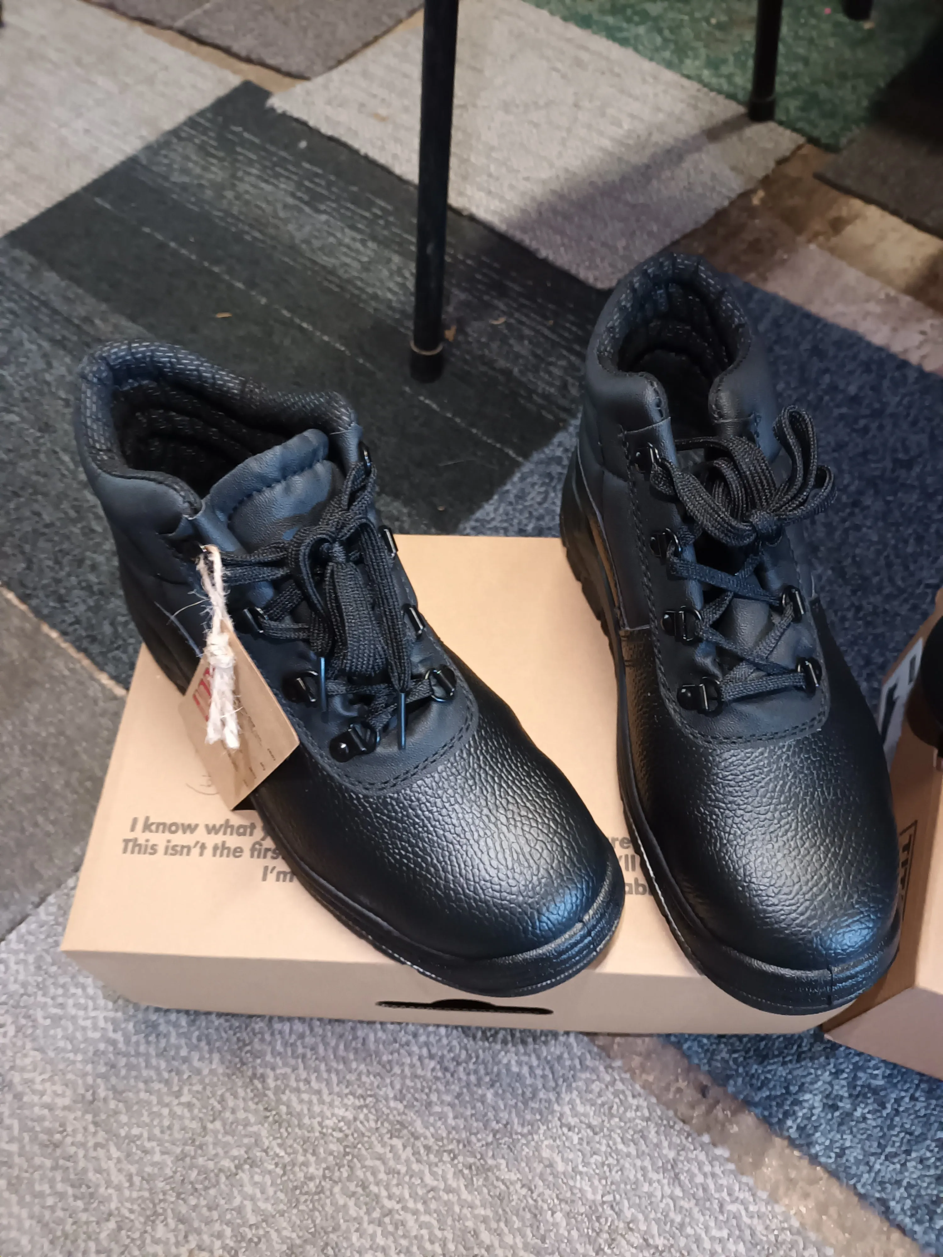 Safety wear, chukka boot, Steal toe cap, unisex