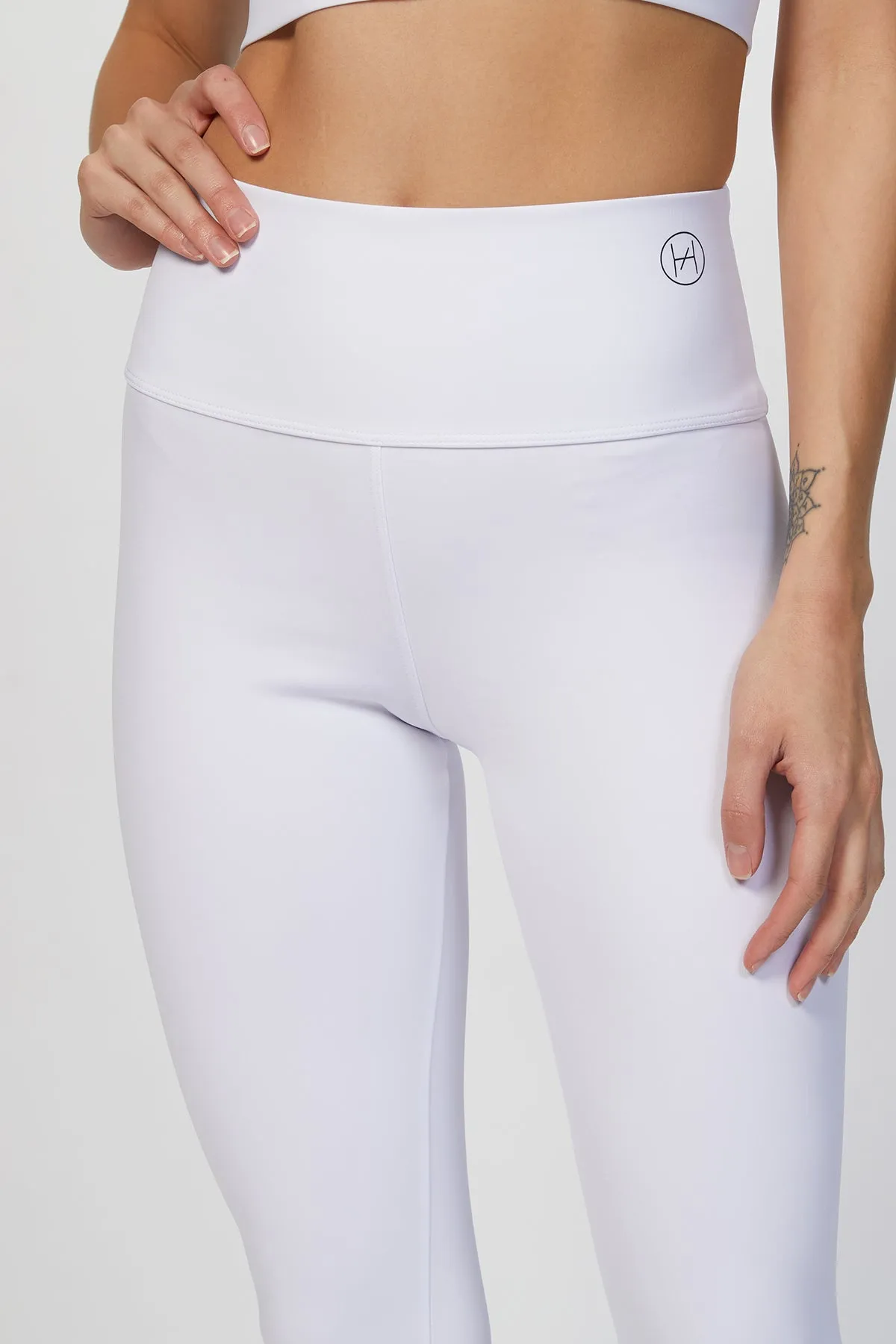 THE LEGGING