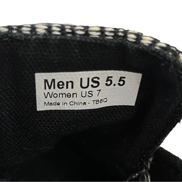 Vans | Chukka Southwest Serape Pattern Low Top Sneaker | Women‎ 7  or Men 5.5